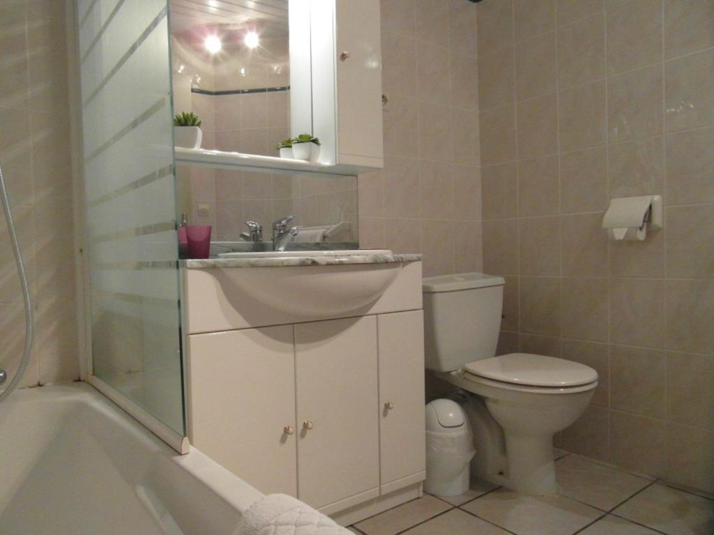 Chambres D'Hotes Domaine De Compostelle Casteide-Candau Стая снимка
