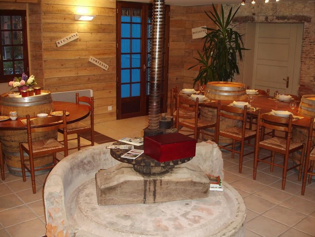 Chambres D'Hotes Domaine De Compostelle Casteide-Candau Екстериор снимка