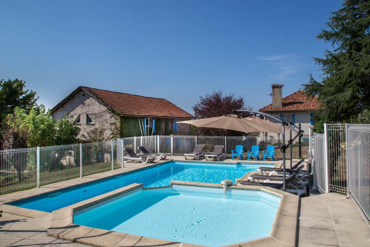 Chambres D'Hotes Domaine De Compostelle Casteide-Candau Екстериор снимка