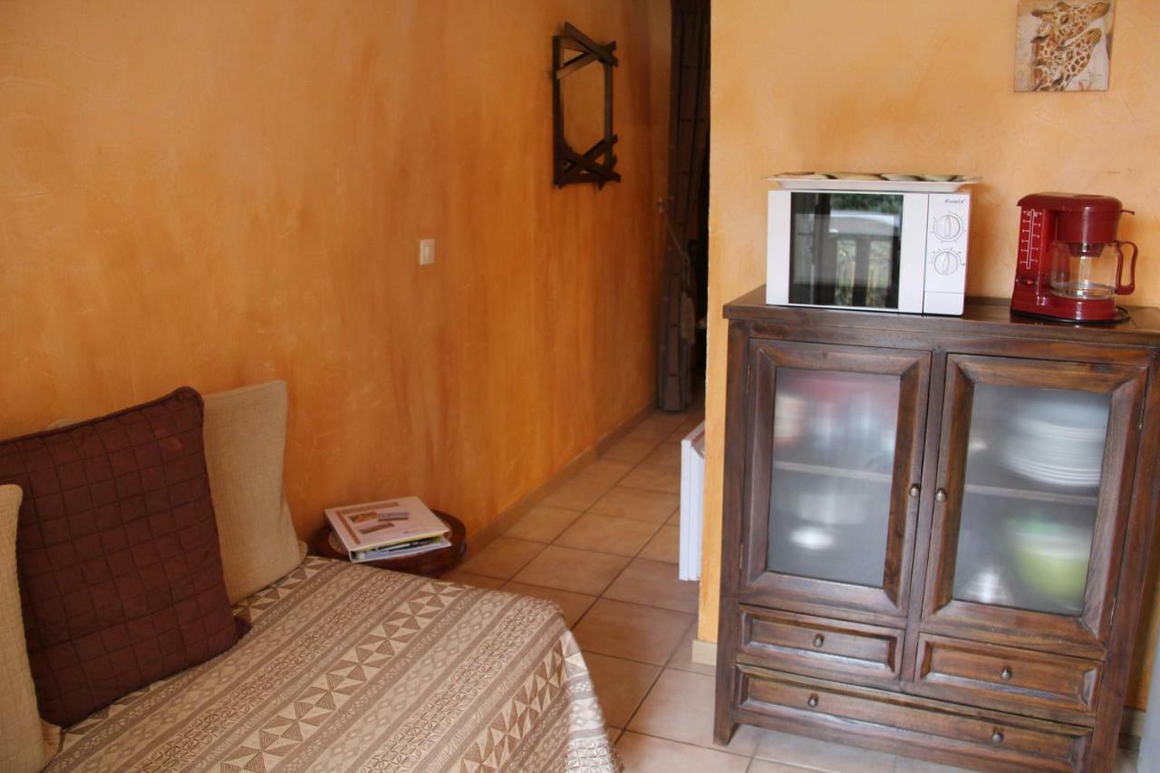 Chambres D'Hotes Domaine De Compostelle Casteide-Candau Екстериор снимка